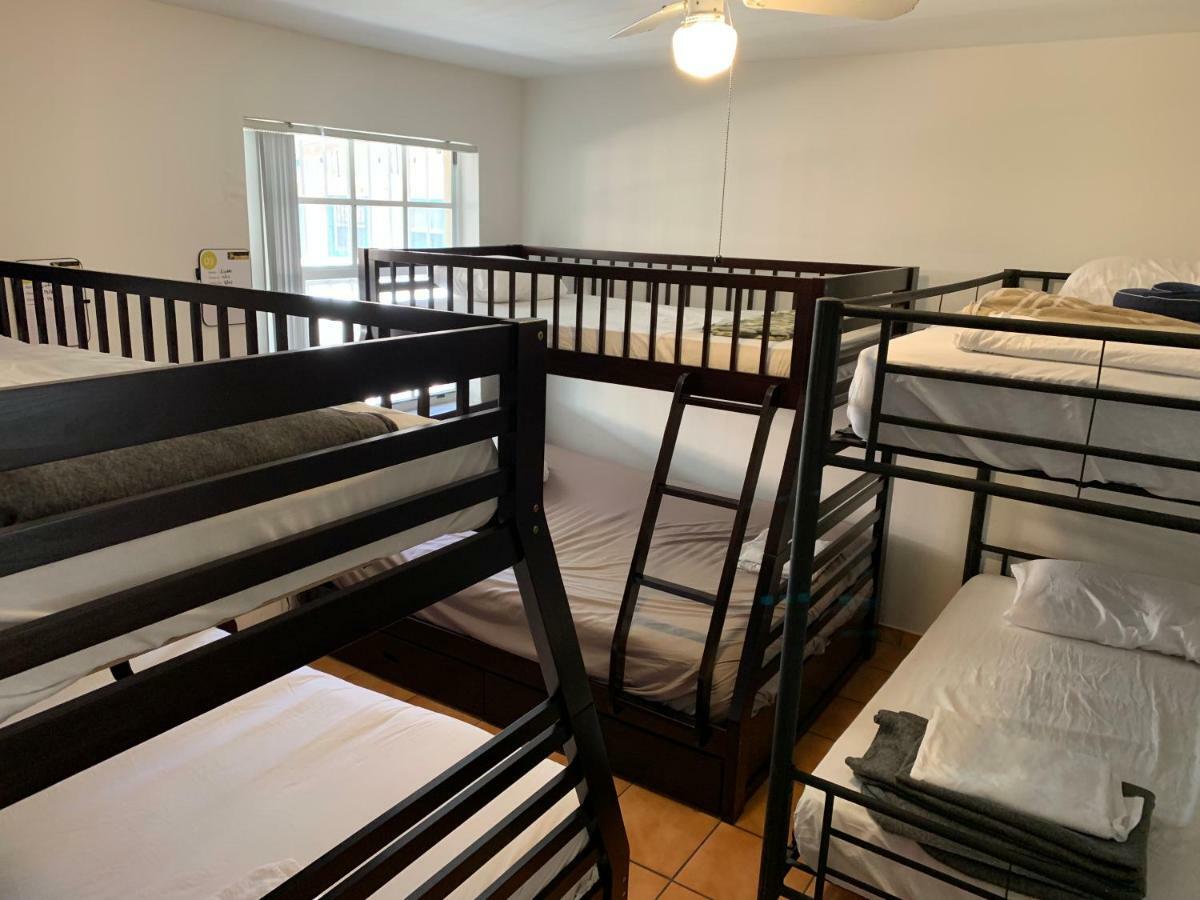 Hostel Brazilian ไมอามี ภายนอก รูปภาพ