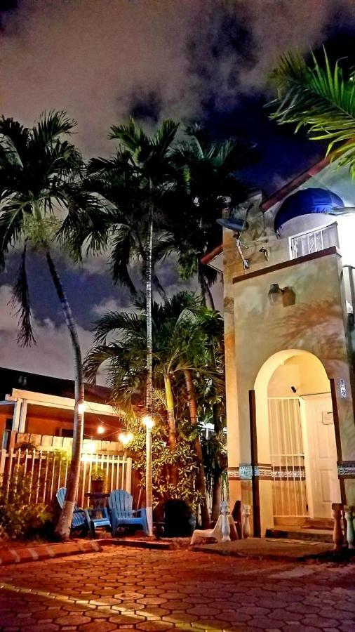 Hostel Brazilian ไมอามี ภายนอก รูปภาพ